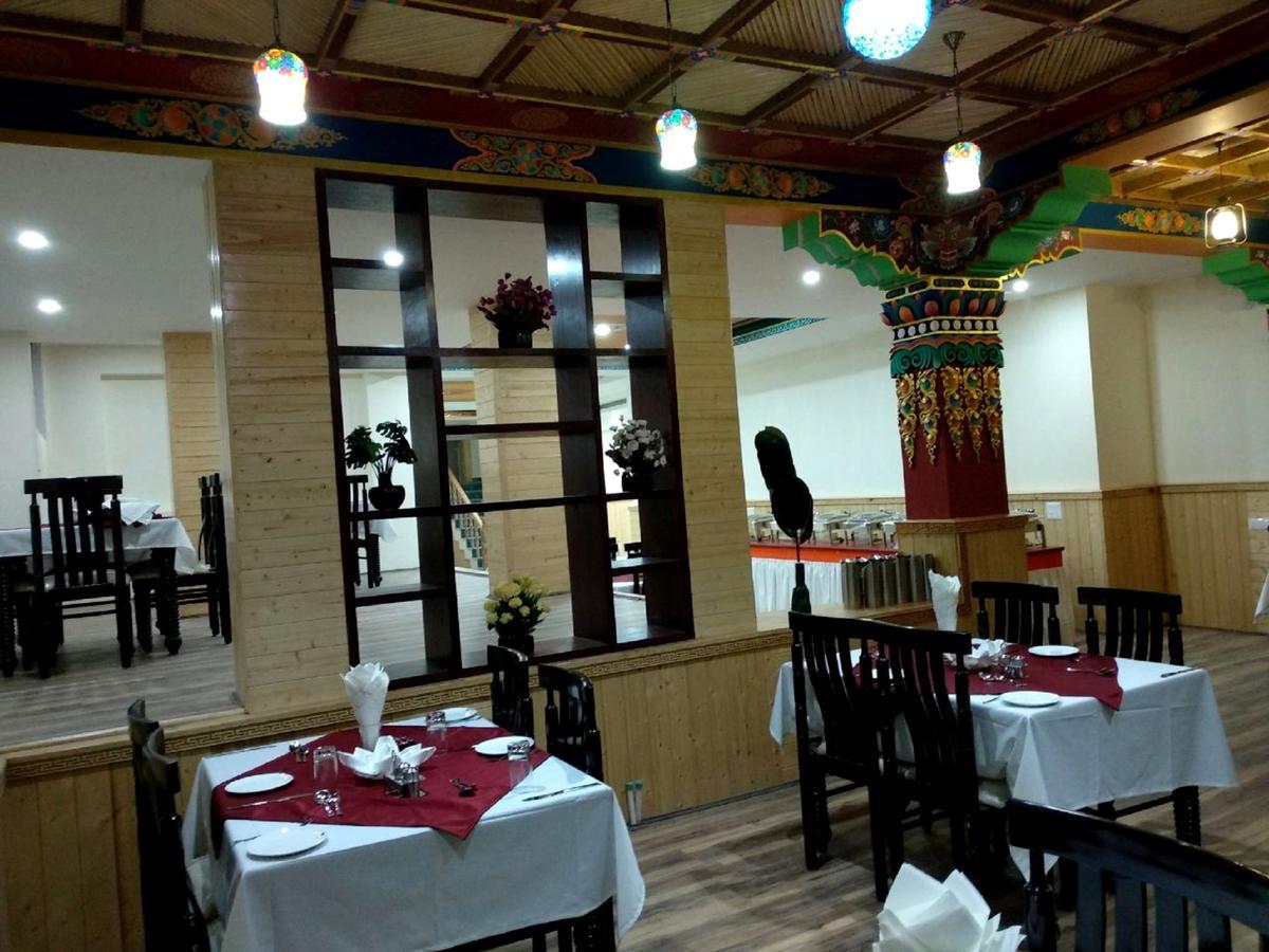 The Grand Yasmin Ladakh Hotel Лех Екстериор снимка