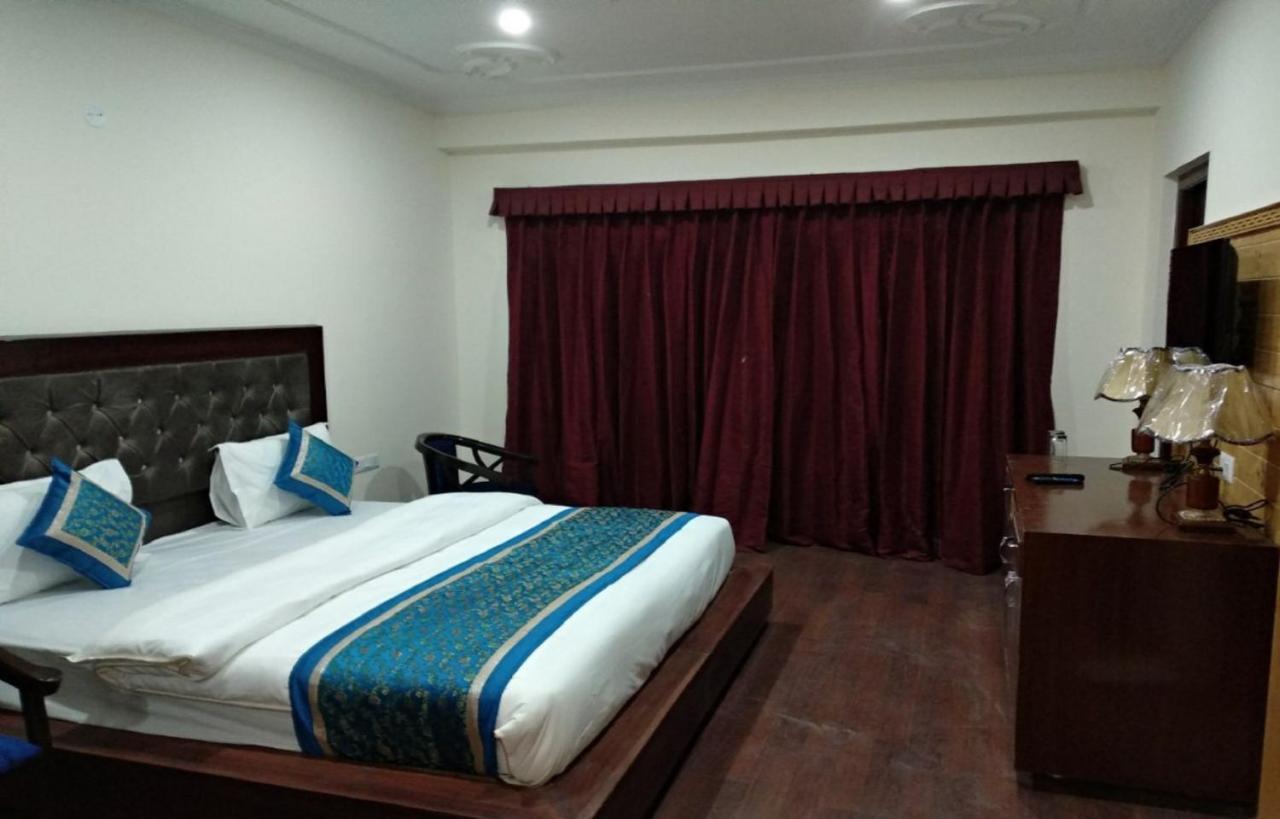 The Grand Yasmin Ladakh Hotel Лех Екстериор снимка